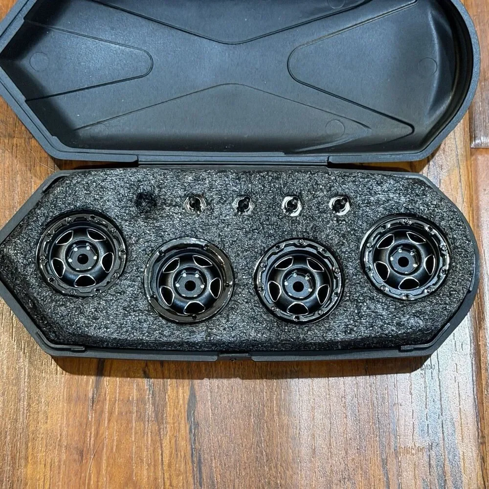 Set of DJCRAWLER 1.0 Bead Lock Metal Radio Control RC Crawler Wheels - New!
